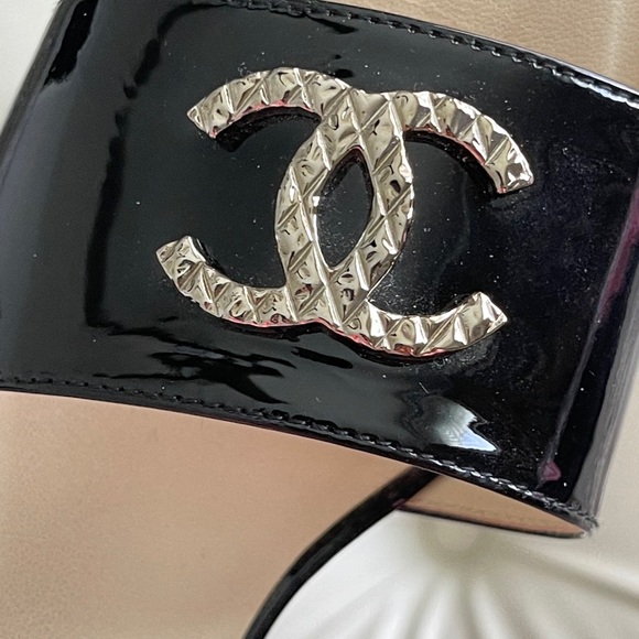 Chanel patent black heel sandals - Picture 8 of 8